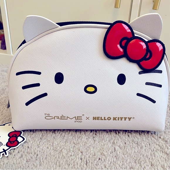 NWT The Crème Shop x Hello Kitty Travel Makeup Pouch - Picture 2 of 6